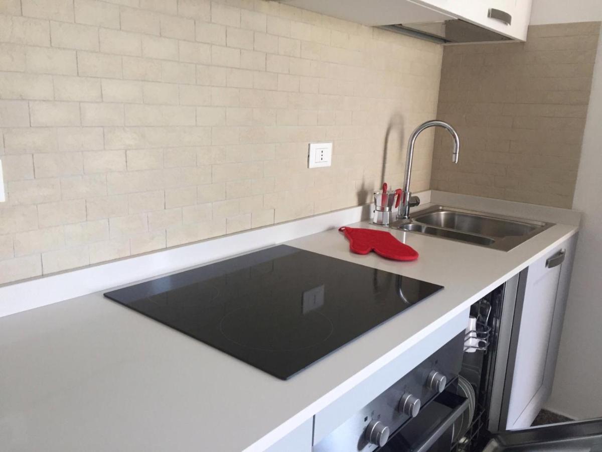 Red Tower Venice Apartment - 2 Mins From Vce Airport- Free Wifi تيسّيرا المظهر الخارجي الصورة